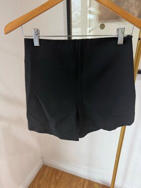 Zara Black High-Waist Tailored Women's Shorts